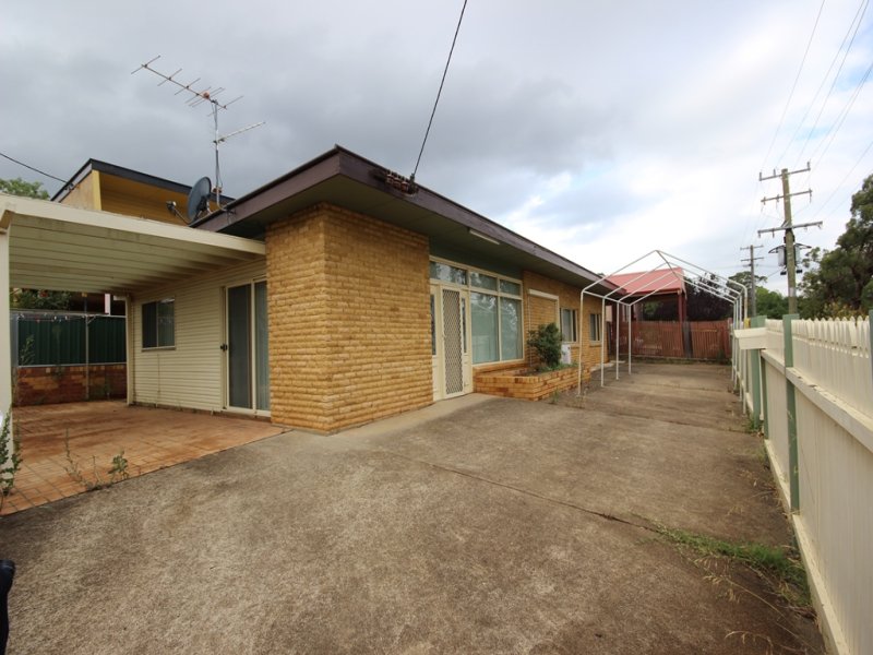 36 Raglan Street, Tamworth, NSW 2340 Property Details