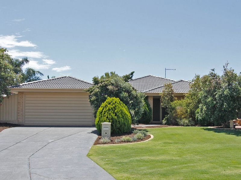 43 Redheart Drive, Thornlie, WA 6108 Property Details