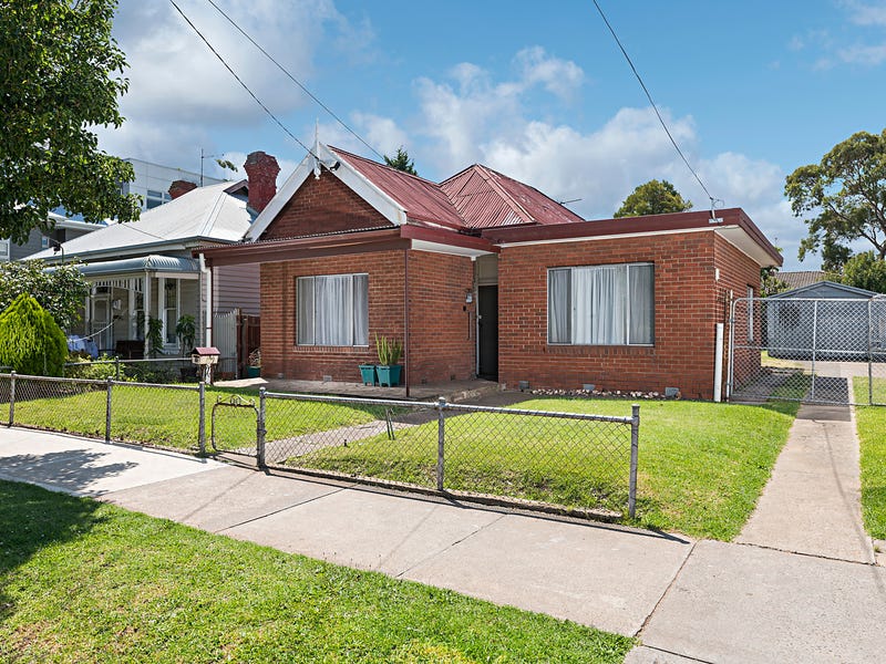 80 Roseberry Avenue, Preston, Vic 3072 Property Details