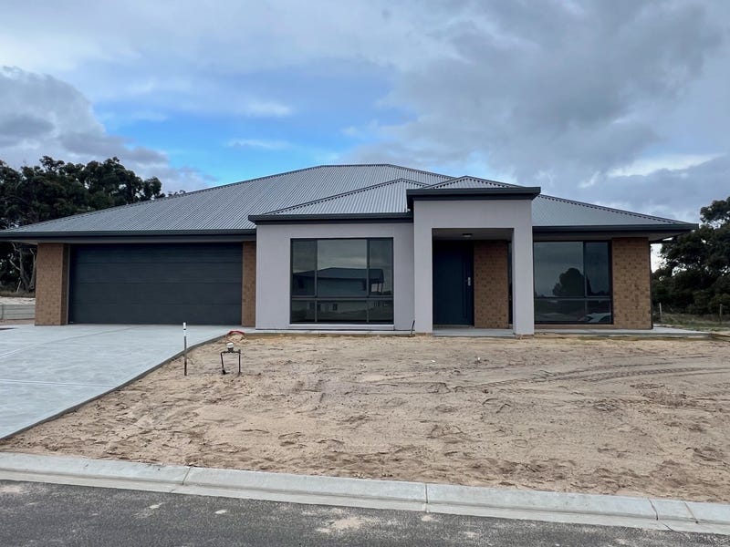 13 Bushlark Drive, Naracoorte, SA 5271 House for Rent