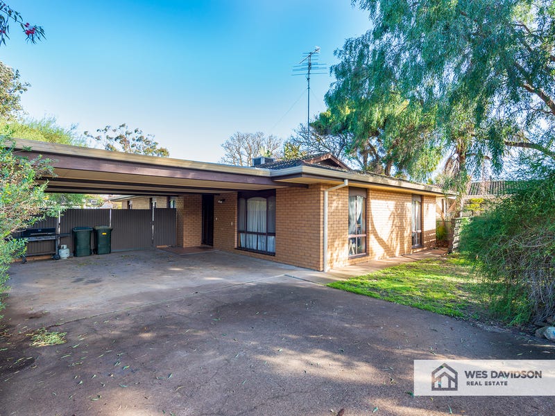 4 Drummond Street, Horsham, Vic 3400 Property Details
