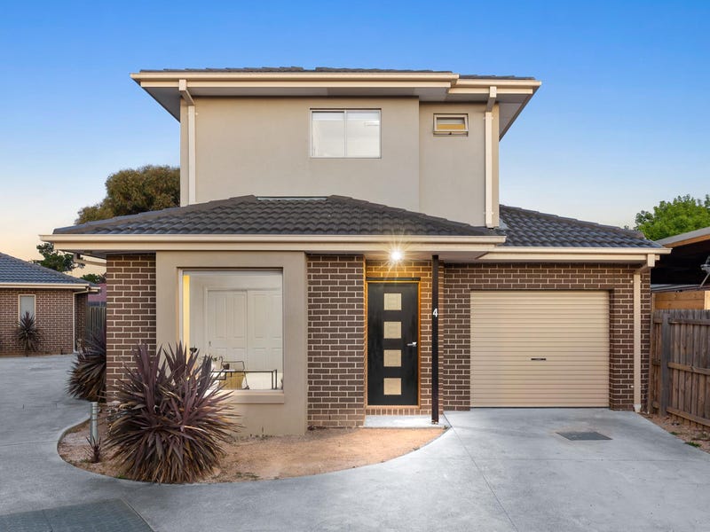4/10 Blackley Court, Deer Park, Vic 3023 Townhouse for Sale
