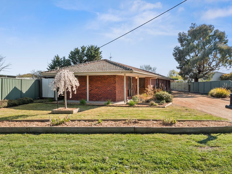 118 Piper Street, Vic 3444 Property Details