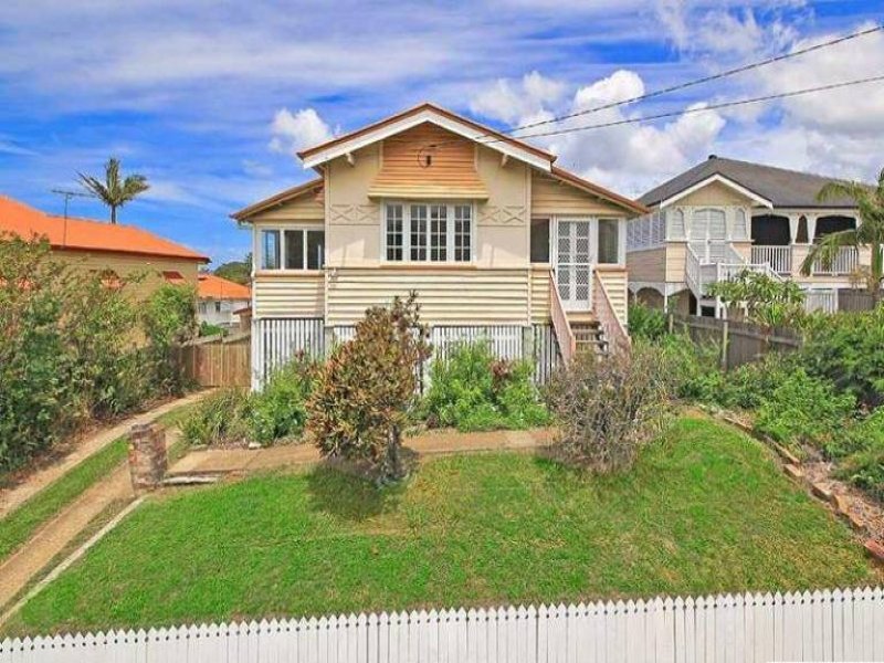 72 Glenora St, Wynnum, Qld 4178 Property Details