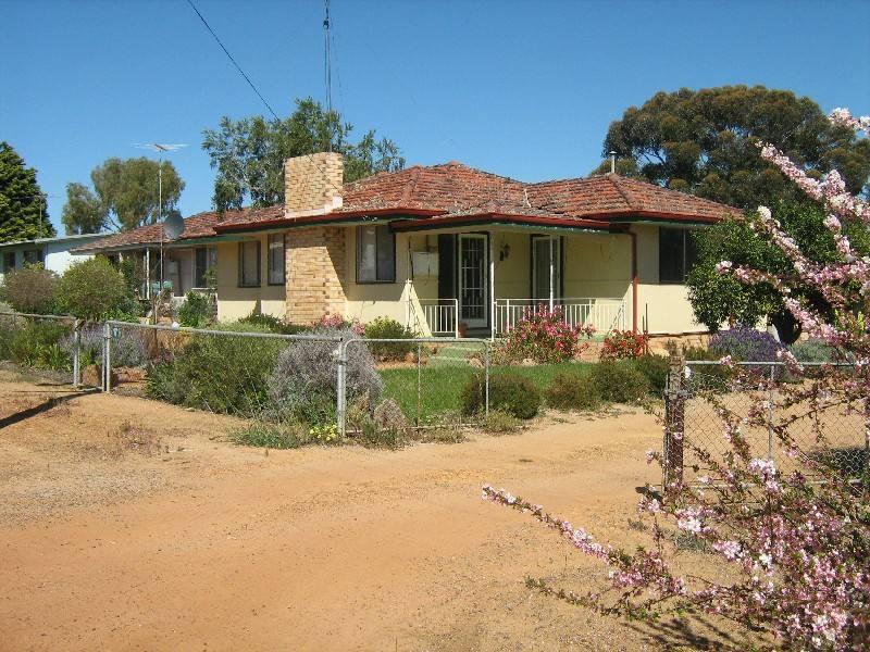 17 Wickepin Street, Wickepin, WA 6370