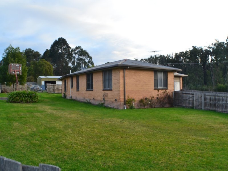 18 Bastin Street, Boolarra, Vic 3870 Property Details