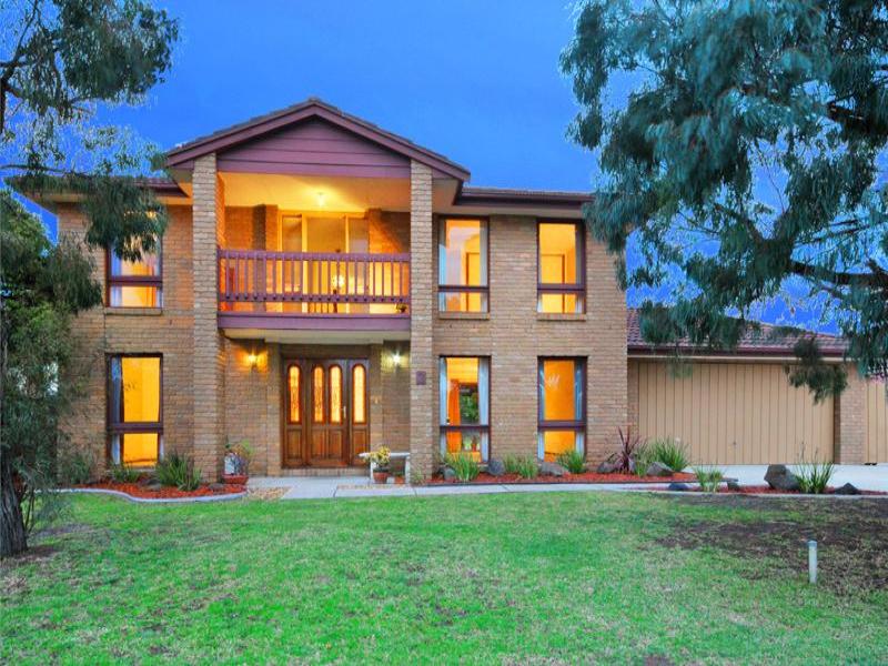 3 Courageous Street, Taylors Lakes, VIC 3038