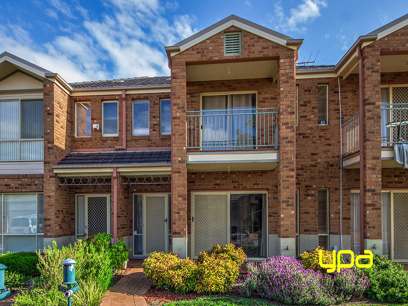 20 The Glades, Taylors Hill, VIC 3037