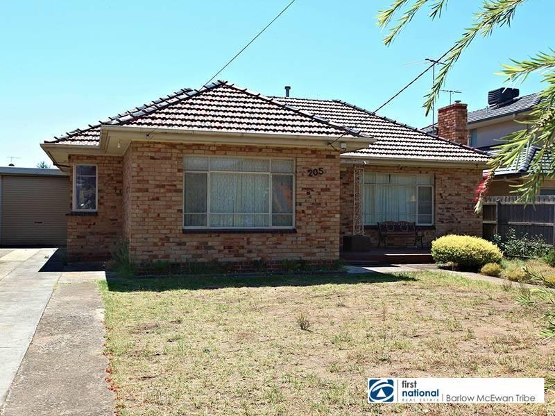 205 Queen Street, Altona, Vic 3018 Property Details