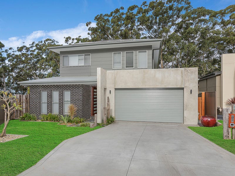 Houses for Sale in Thirroul, NSW 2515