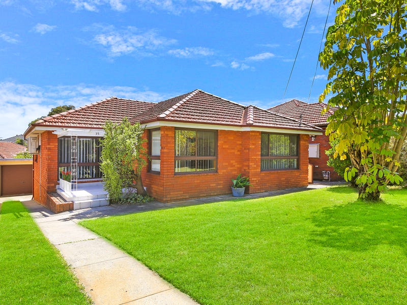 35 Moorefields Road, Kingsgrove, NSW 2208
