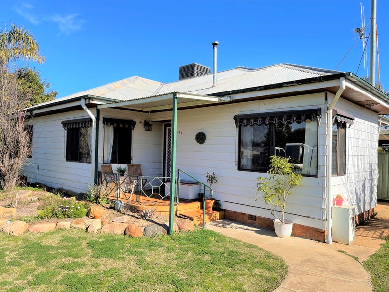 130 Farnell Street, Forbes, NSW 2871