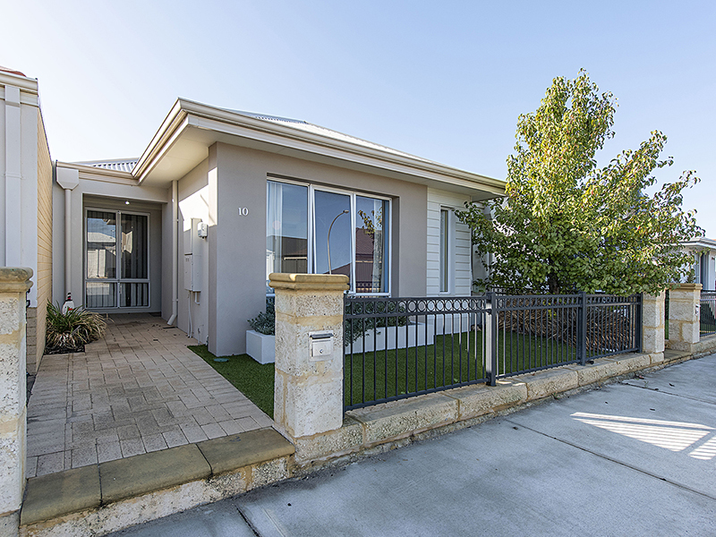 10 Kinlock Way, Aveley, WA 6069 House for Sale