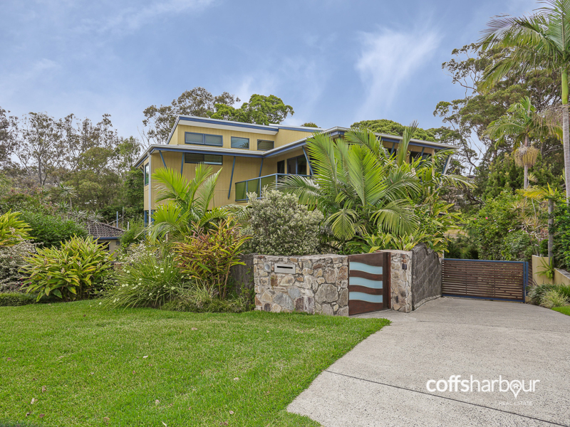 8 Sandy Beach Road, Korora, NSW 2450 Property Details