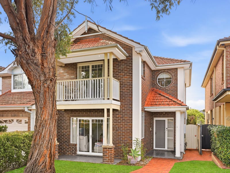 Large Rumpus Room 22B Barina Downs Road, Norwest, NSW 2153 - Duplex/Semi-detached for ...
