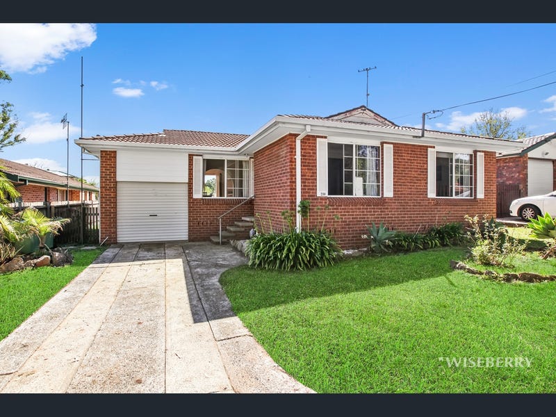 210 Pollock Avenue, Wyong, NSW 2259 Property Details