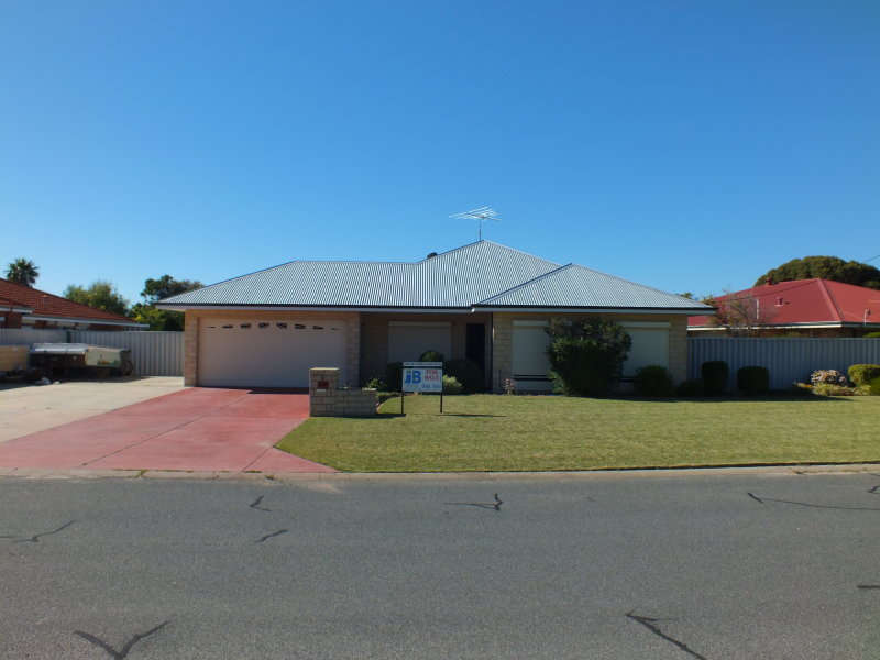 8 Mousehole Cres, Yanchep, WA 6035 Property Details