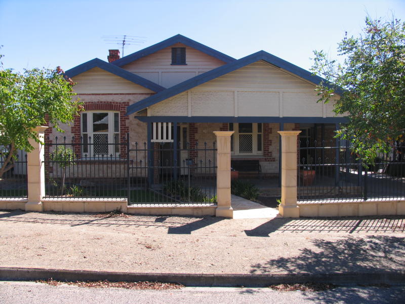 51 Eleanor Terrace, Murray Bridge, SA 5253