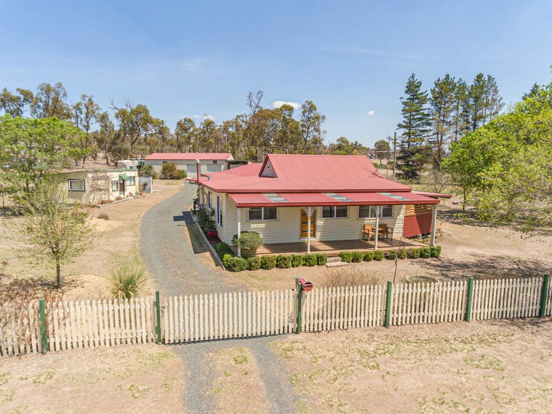 11 Newholme Road, Armidale, NSW 2350 House for Sale