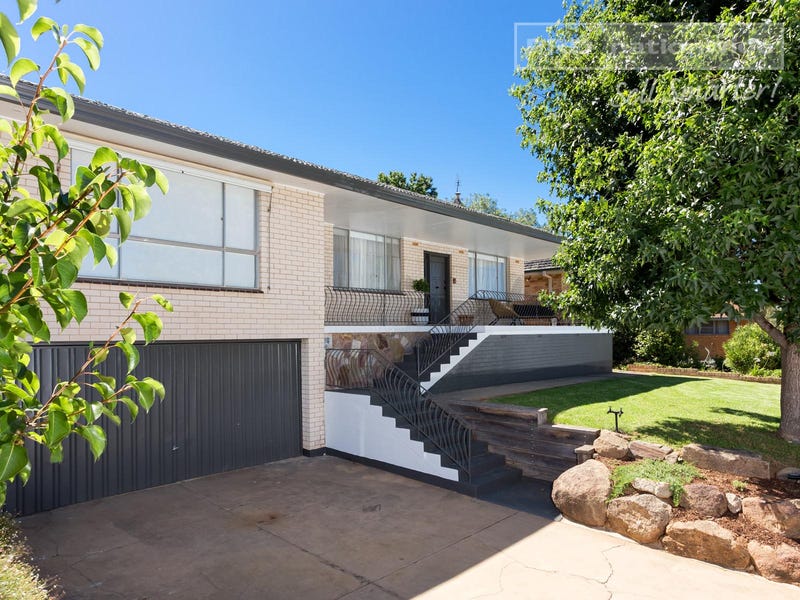 24 White Avenue, Kooringal, NSW 2650 Property Details