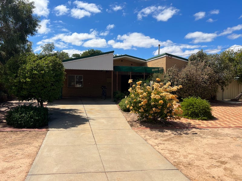 9 Hilton Way, Narembeen, WA 6369 House for Sale