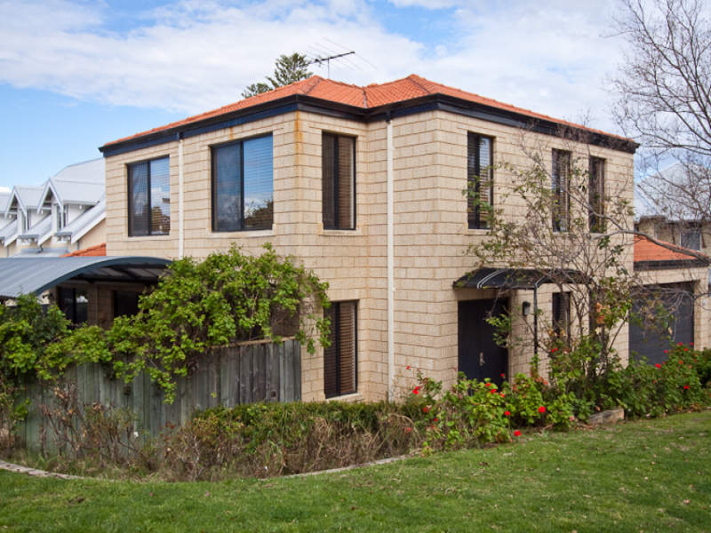 34 McNamara Way, Cottesloe, WA 6011 Property Details