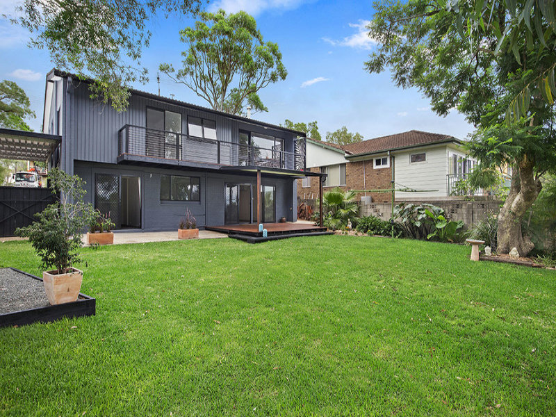 33 Croston Road, Engadine, NSW 2233 Property Details