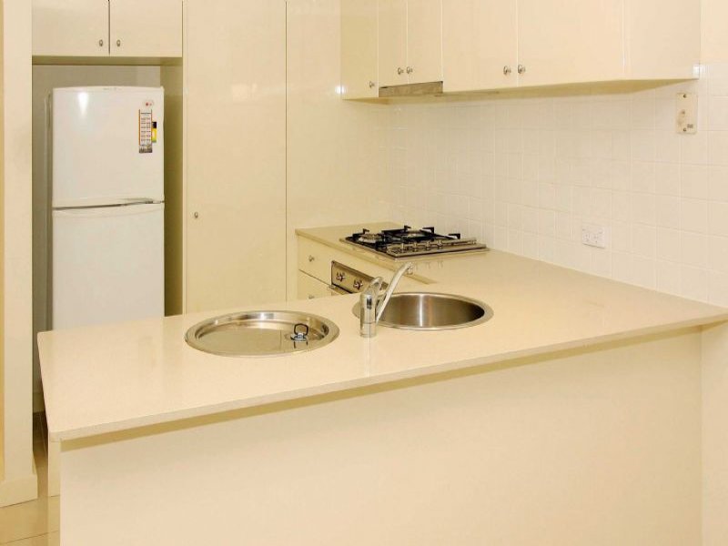 14-42-50-napier-crescent-essendon-vic-3040-property-details