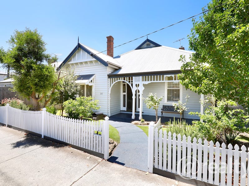 212 Shannon Avenue, Geelong West, VIC 3218