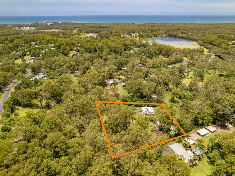 27A Skinner Close, Emerald Beach, NSW 2456