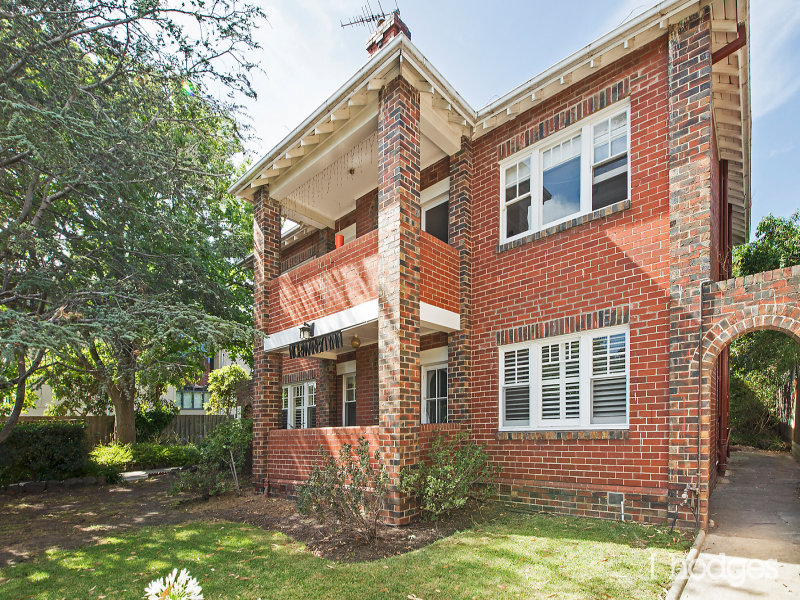 1/38 Normanby Street, Brighton, Vic 3186