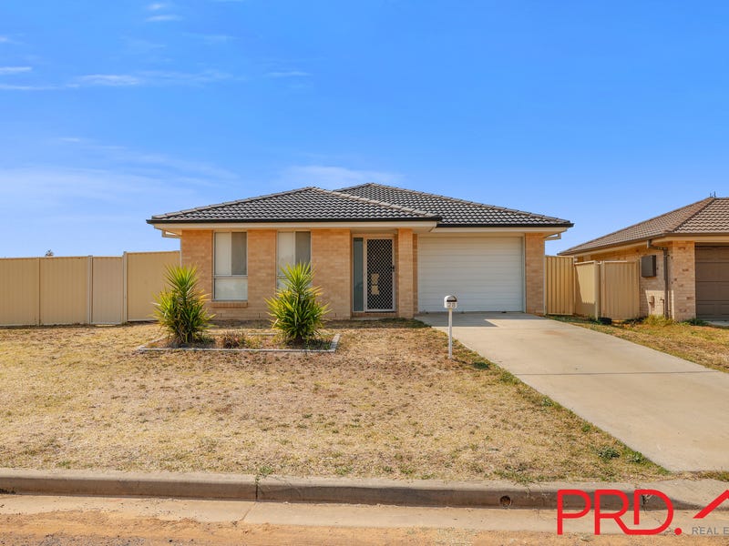28 Flemming Crescent, Tamworth, NSW 2340 House for Sale realestate