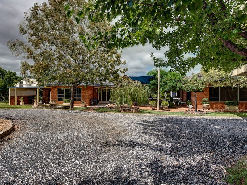 1 Bumberra Place, Mudgee, NSW 2850 Property Details