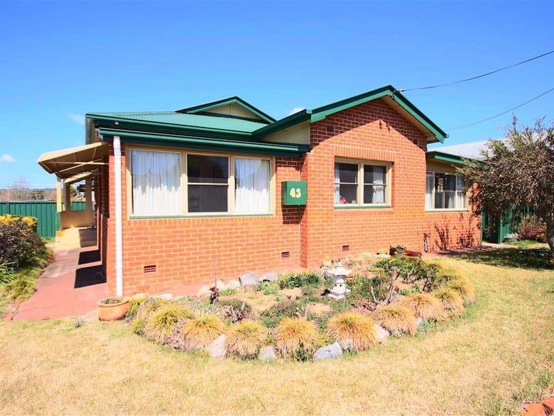 43 High Street, Tenterfield, NSW 2372 Property Details