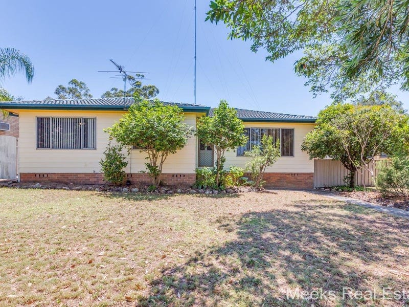 8 Howard Close, Thornton, NSW 2322 Property Details