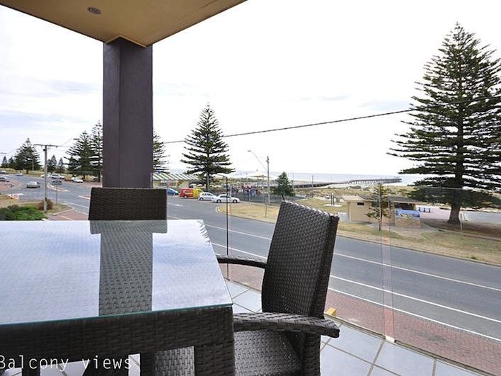 4/205 Lady Gowrie Drive, Largs Bay, SA 5016