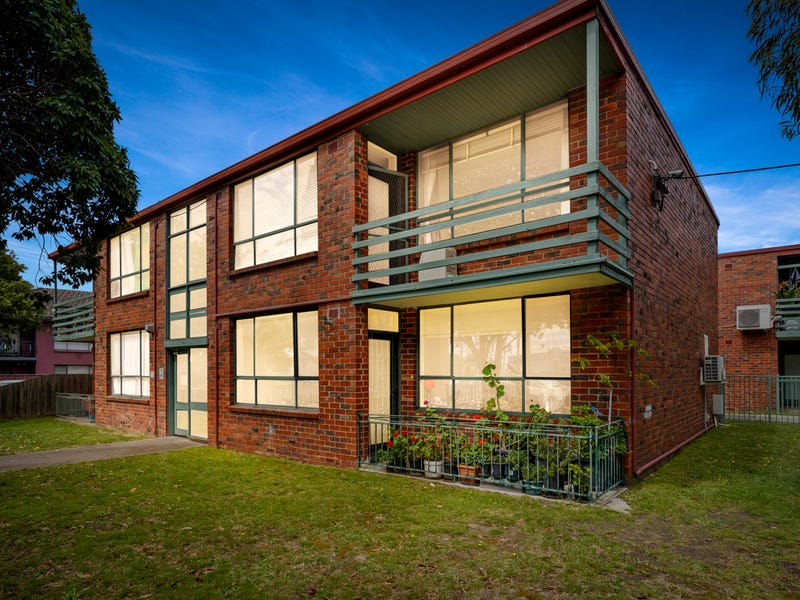2/124 Wellington Road, Clayton, Vic 3168 Property Details