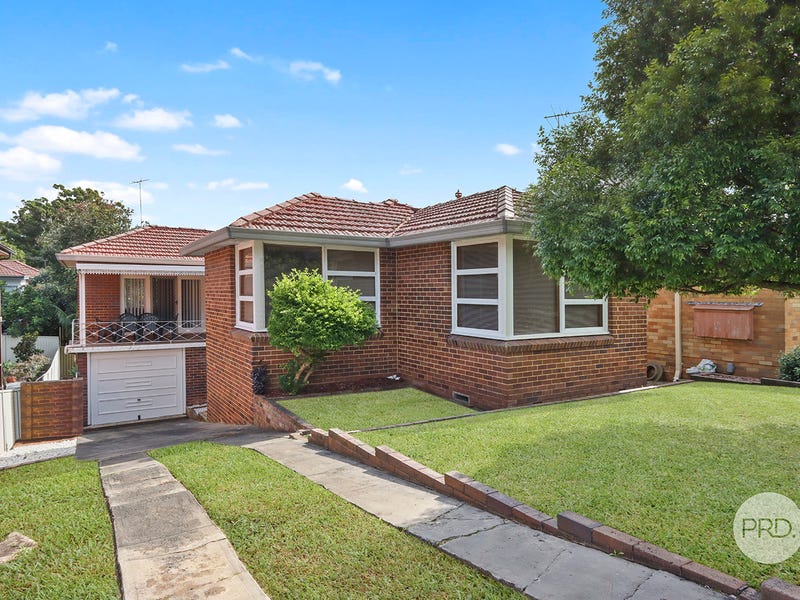11 Godfrey Street, Penshurst, NSW 2222 Property Details