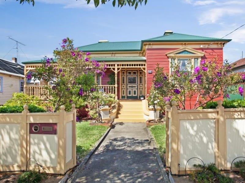 18 High Street, Waratah, NSW 2298 Property Details