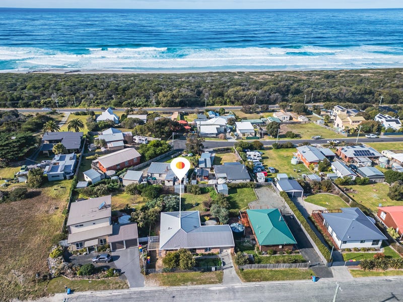 Real Estate & Property for Sale in Binalong Bay, TAS 7216 (+1 location