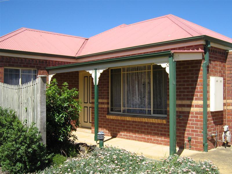 2/60 Burlington Cres, Leopold, VIC 3224