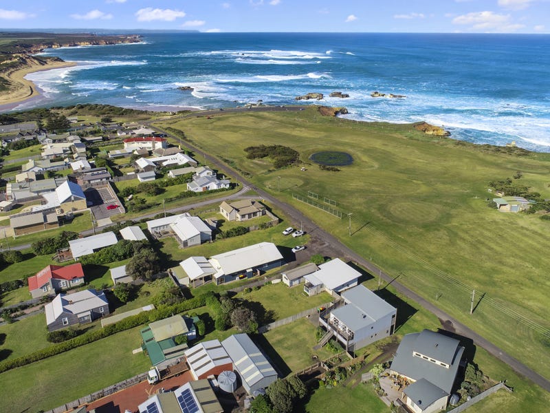 24 Schomberg Road, Peterborough, VIC 3270