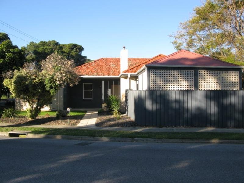 18 Mccann Avenue, Glenelg North, SA 5045