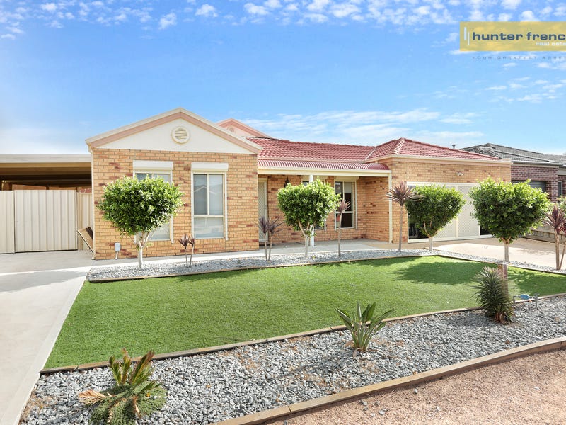 32 Harmony Drive, Tarneit, Vic 3029 Property Details