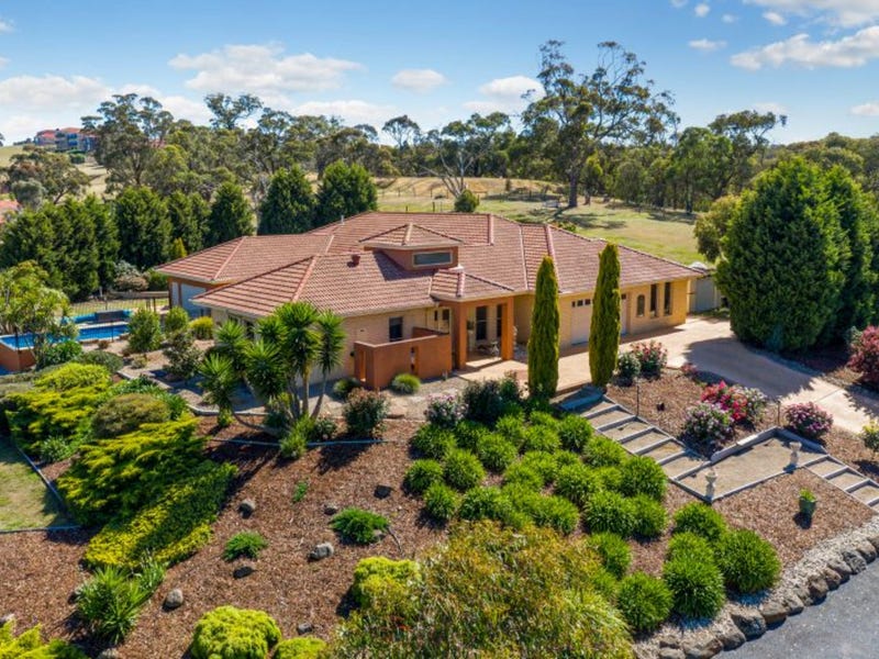 1060 Valley Drive, Hidden Valley, Vic 3756 House for Sale