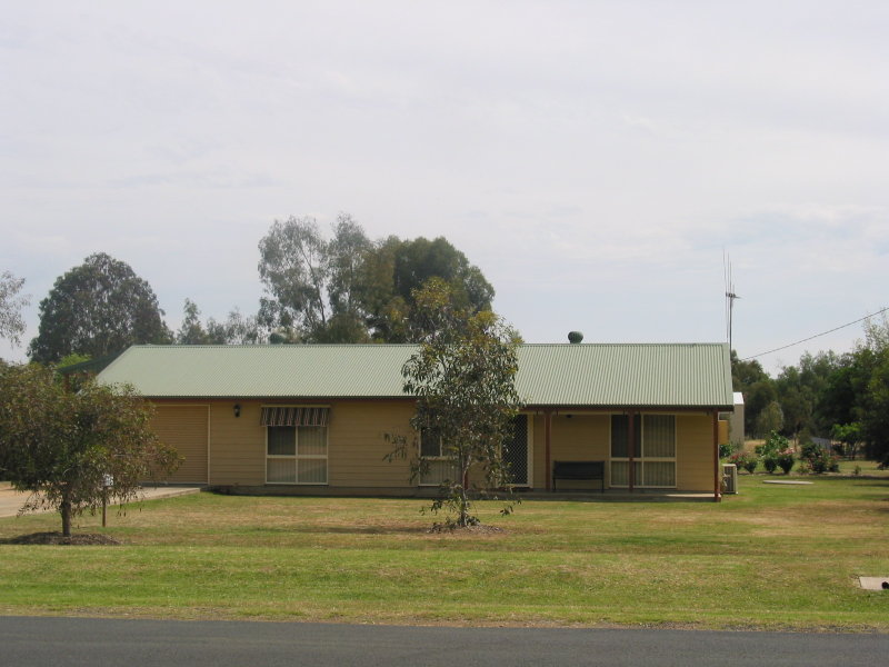 84 WARATAH STREET, Cowra, NSW 2794 Property Details