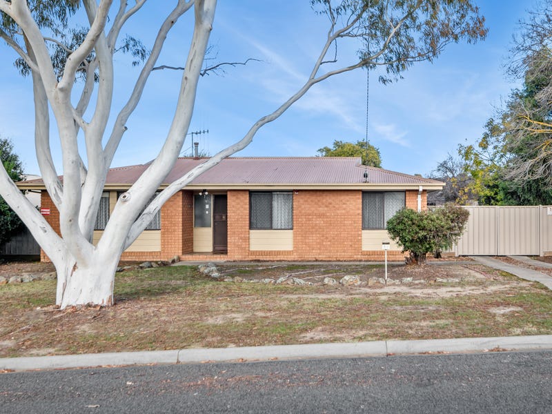 19 Queen Street, Kangaroo Flat, VIC 3555