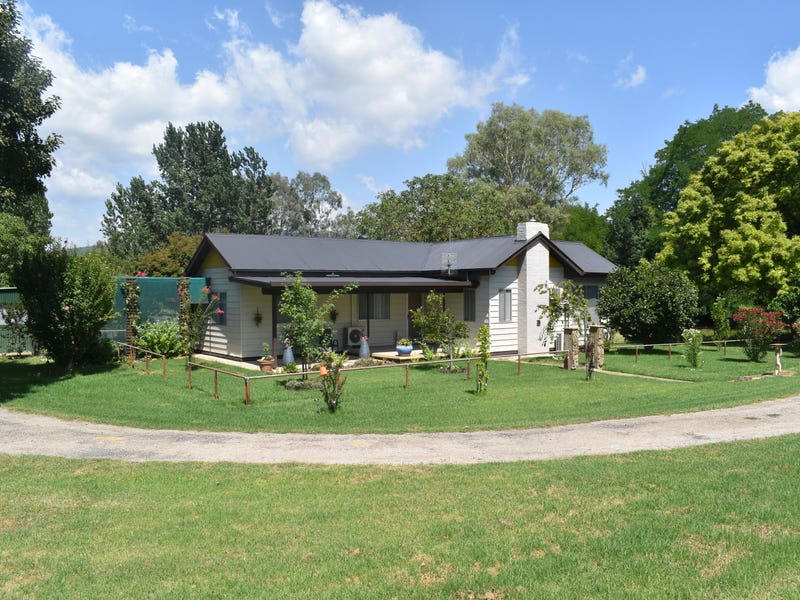 4396 Great Alpine Road, Myrtleford, VIC 3737