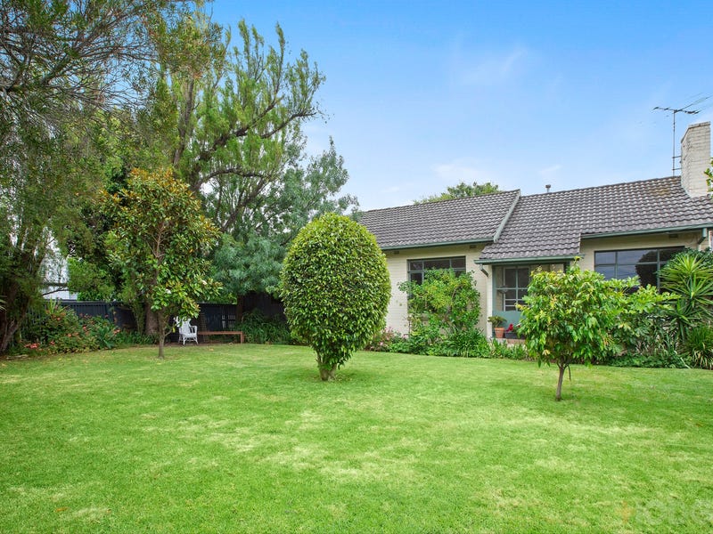 73 Fewster Road, Hampton, Vic 3188 Property Details