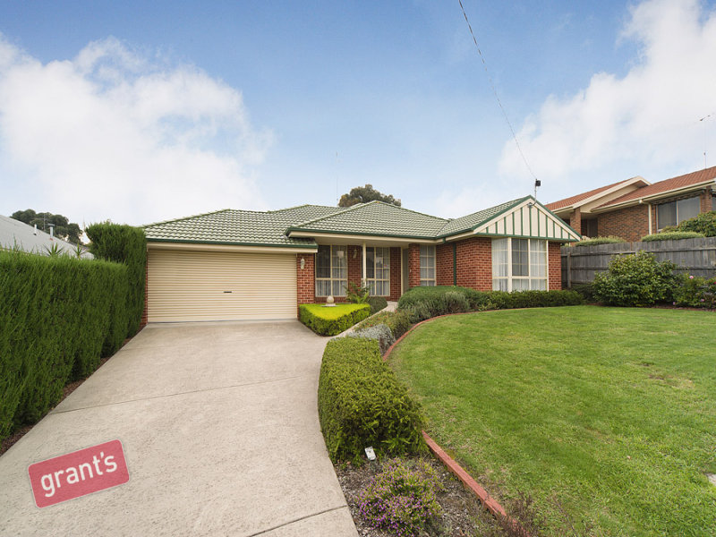 97 Eagle Drive, Pakenham, Vic 3810 Property Details